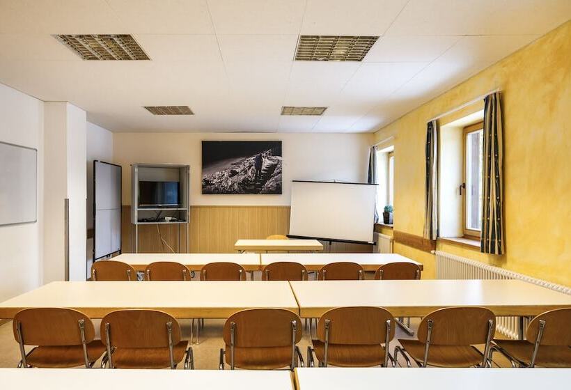 Djh Jugendherberge Oberstdorf Membership Required!