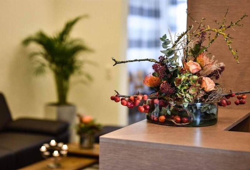 Martins Klause Airport Messe Hotel   Self Check In