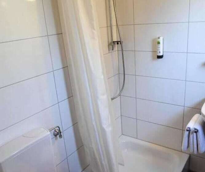 Martins Klause Airport Messe Hotel   Self Check In