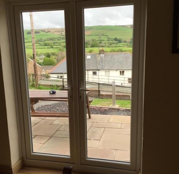 مبيت وإفطار Bryn Derwen