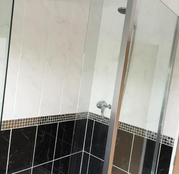 مبيت وإفطار Bryn Derwen