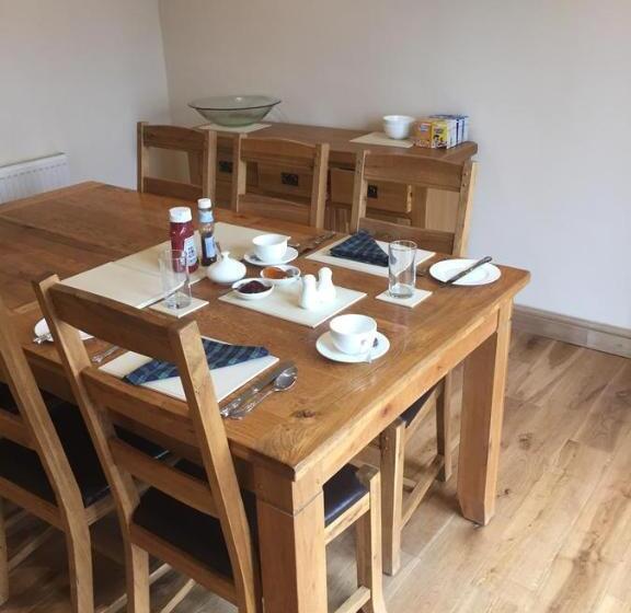 مبيت وإفطار Bryn Derwen