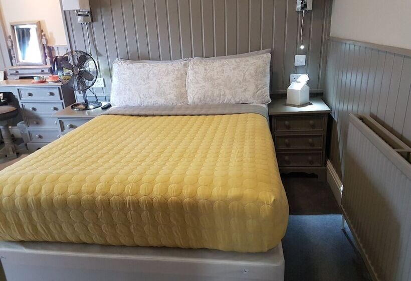 مبيت وإفطار Bull