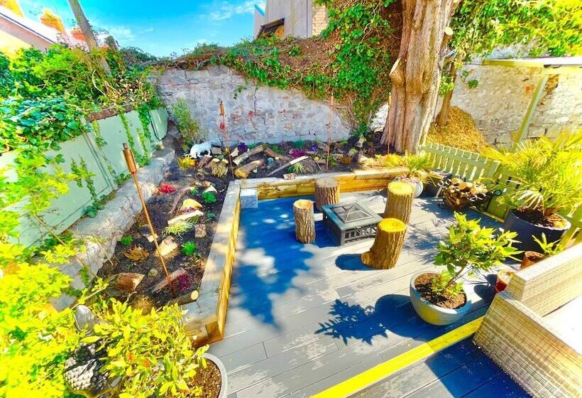 مبيت وإفطار Bull