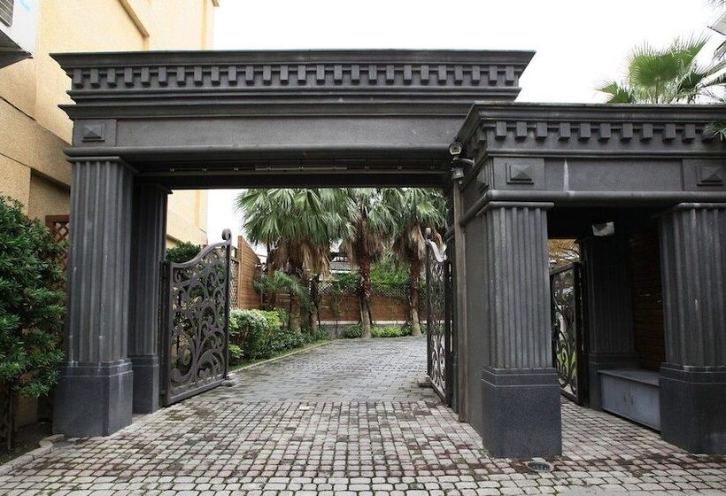 تختخواب و صبحانه Happy Valley Homestay