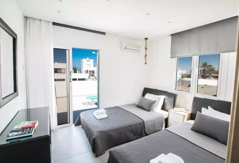 Evelina Apartment
