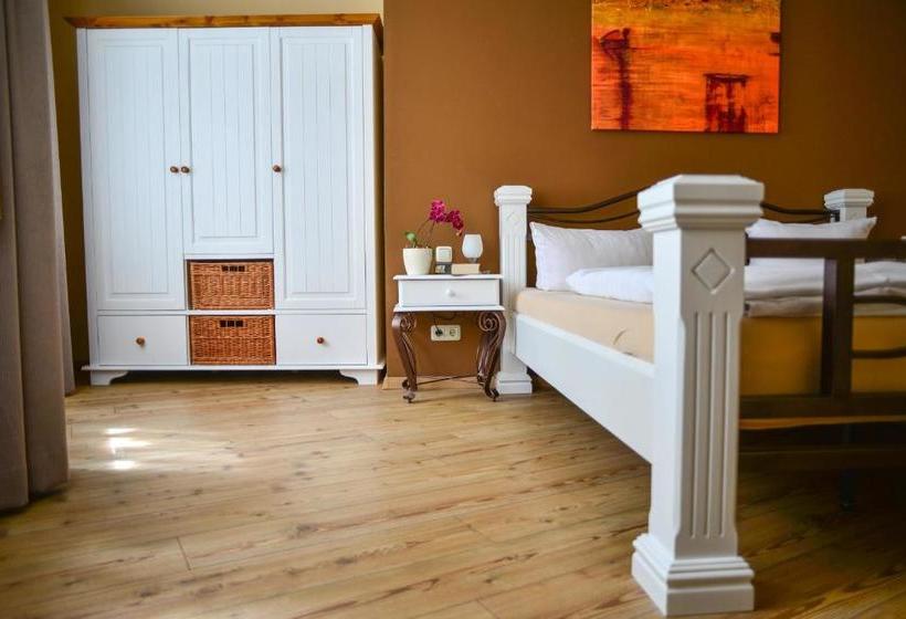 هتل Apartment Central Am Zoo