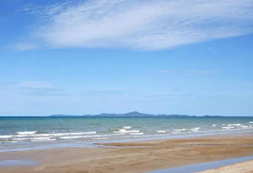 ホテル B2 Jomtien Pattaya Boutique & Budget