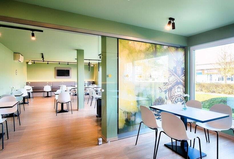 B&b Hotel Baden Airpark