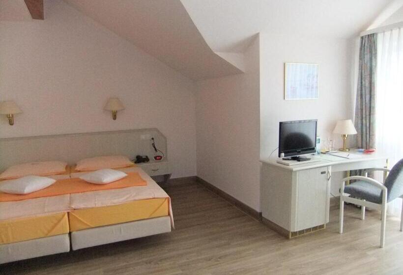 בית מלון כפרי Garni Classico