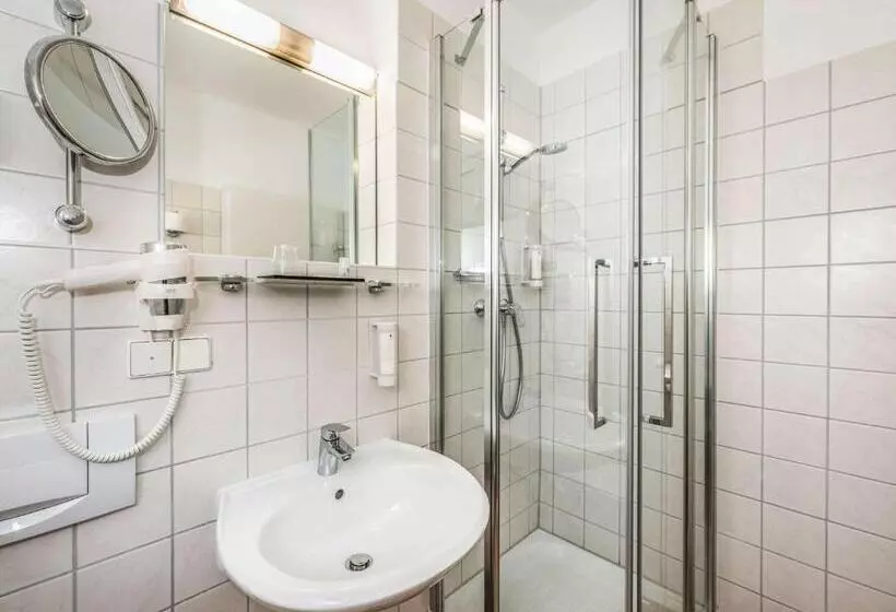 Hotelli Ibis Styles Offenburg City