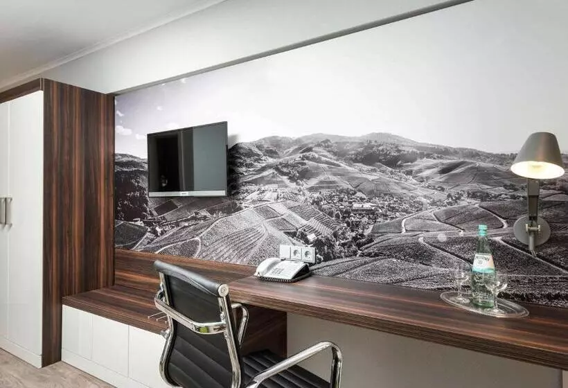 Hotelli Ibis Styles Offenburg City