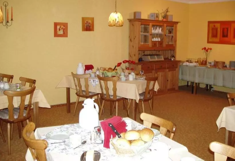 Hotelli Pension Alfa