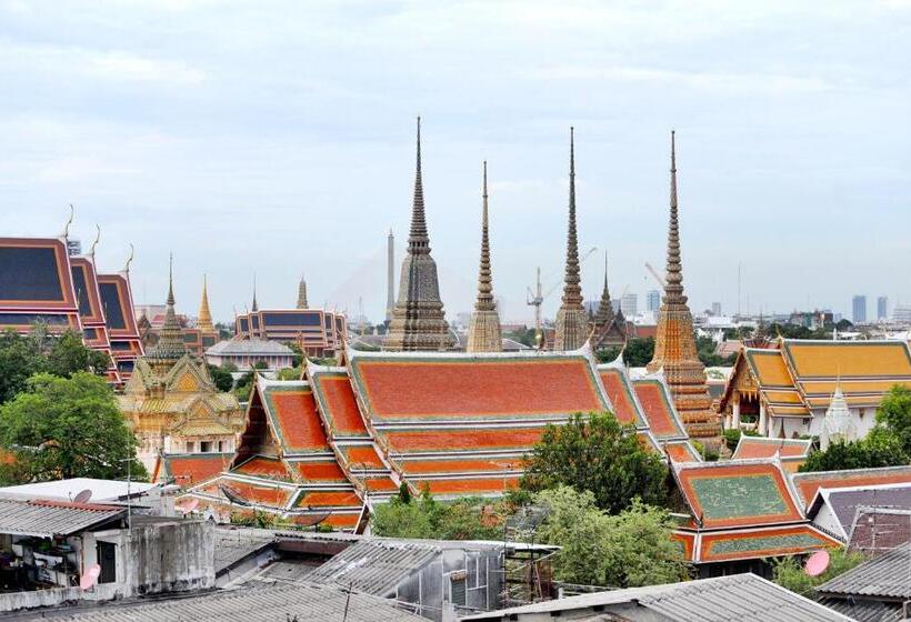 هتل Riva Arun Bangkok