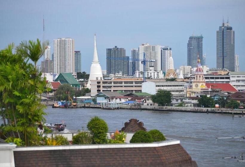 هتل Riva Arun Bangkok