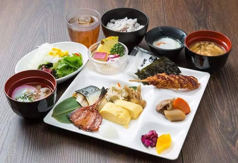 Hotelli Sanco Inn Nagoya Shinkansenguchi