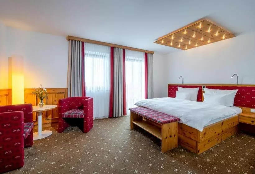 Hüttenhof Wellnesshotel & Luxus Bergchalets Adults Only