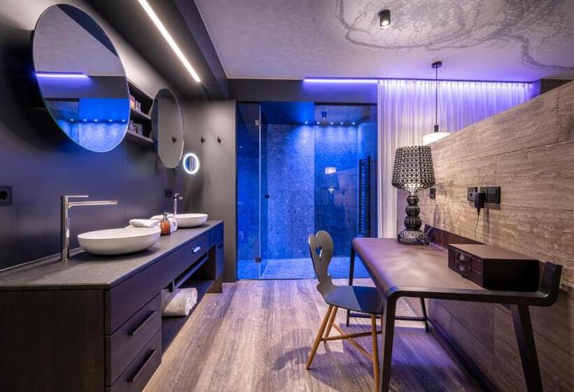 Hüttenhof   Wellnesshotel & Luxus Bergchalets   Adults Only