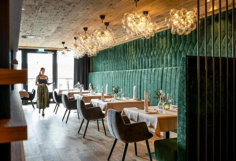 Hüttenhof   Wellnesshotel & Luxus Bergchalets   Adults Only