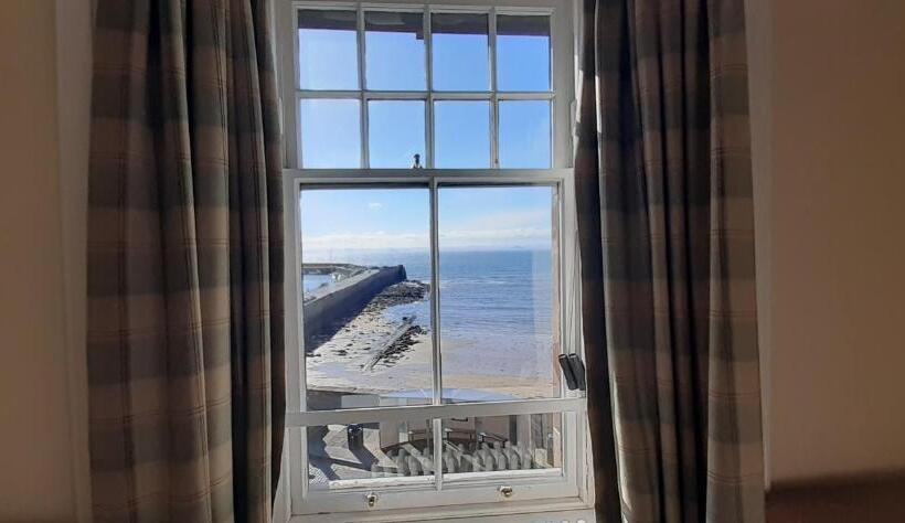 Murray Library Hostel