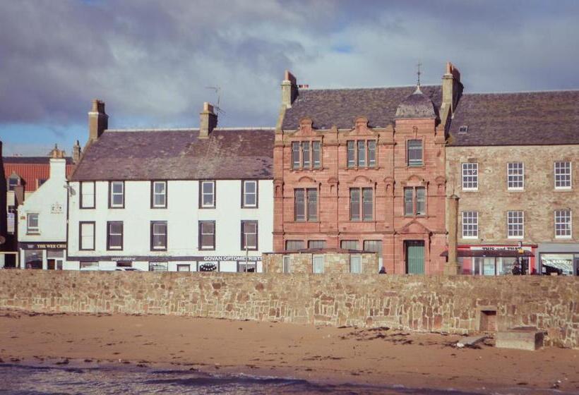 Murray Library Hostel