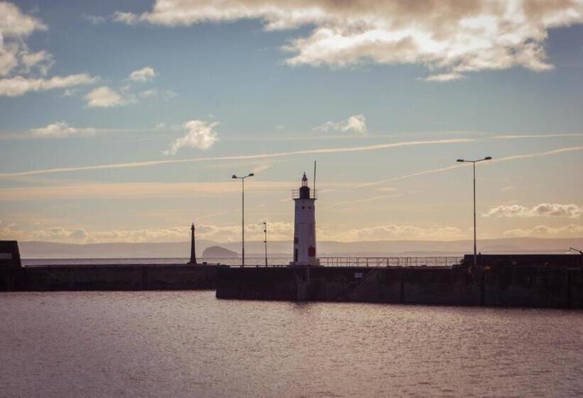 Murray Library Hostel