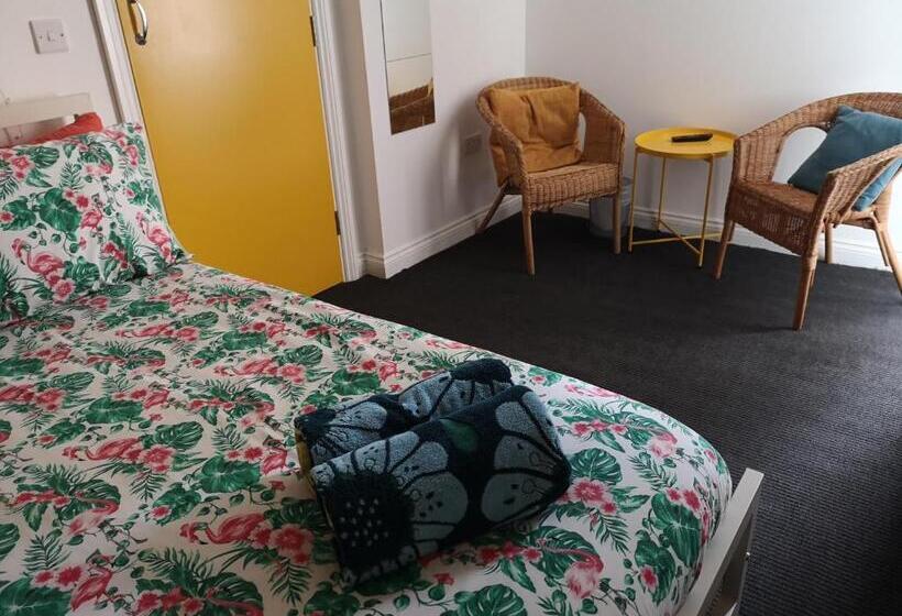 Общежитие Igloo Hybrid