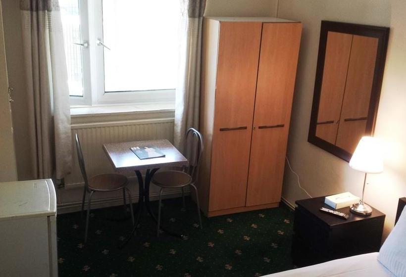 הוסטל Whitechapel Rooms