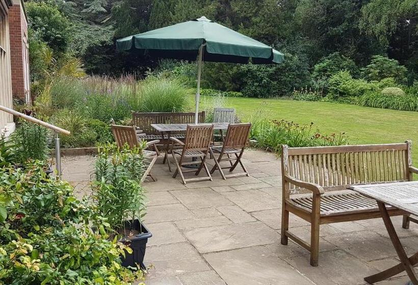 مبيت وإفطار Benslow Music