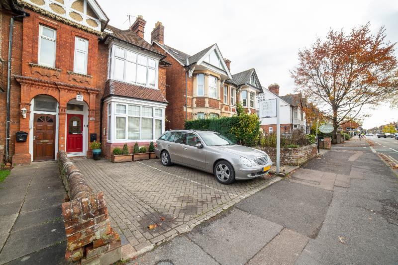 민박 Lonsdale Guest House