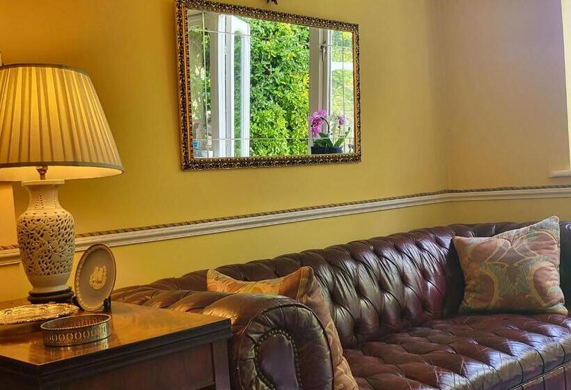 مبيت وإفطار Sutherland House