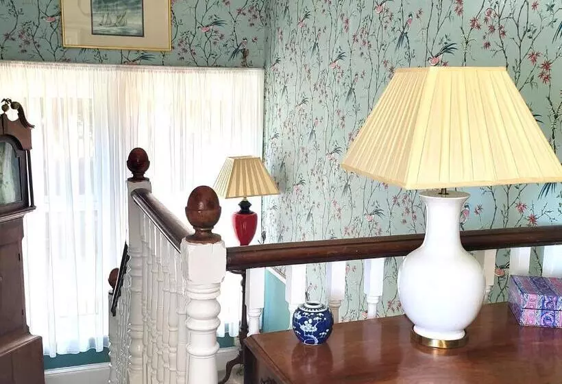 Aamiaismajoitus (B&B) Sutherland House
