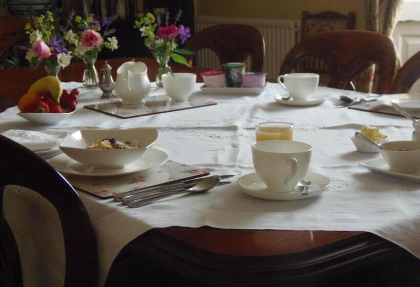 Bed and Breakfast The Old House