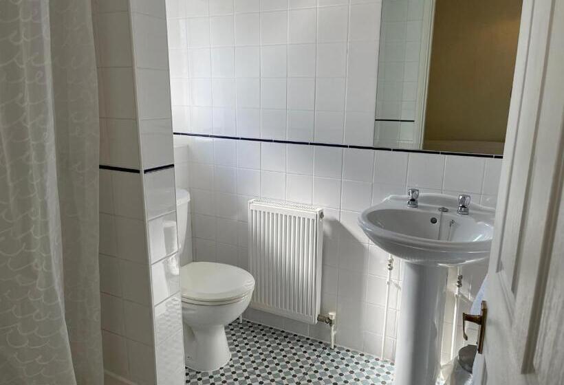 Bed and Breakfast The Queen