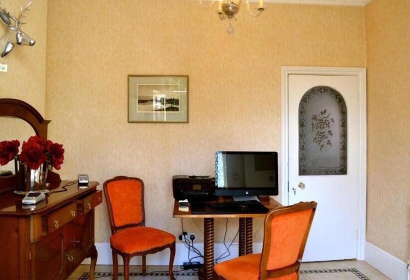 Bed and Breakfast The Queen