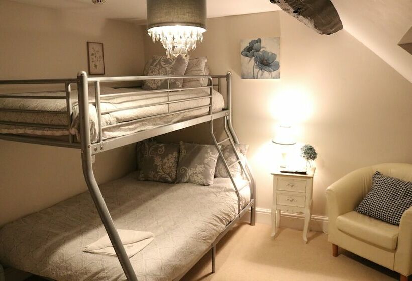 Gratton Grange Farm B&b