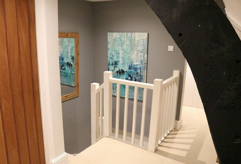 Gratton Grange Farm B&b