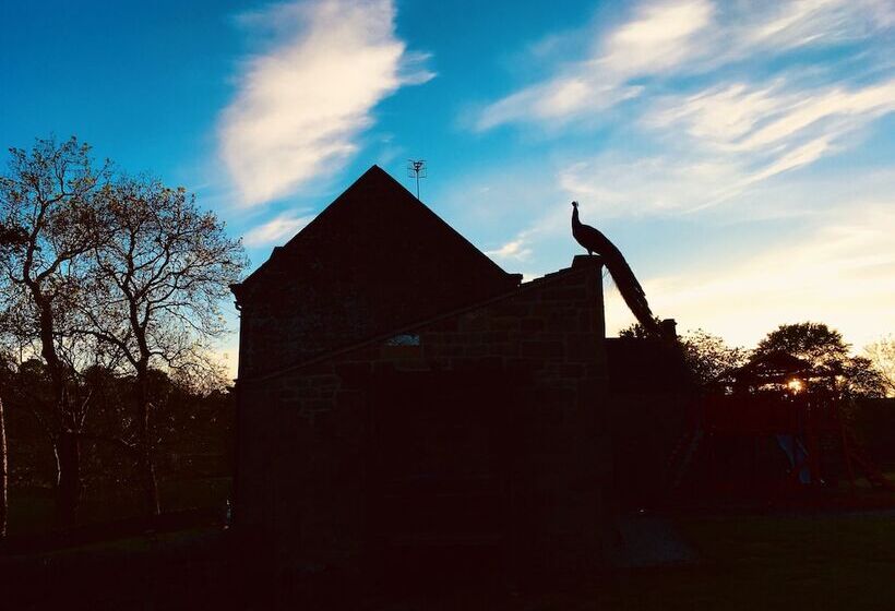 Gratton Grange Farm B&b