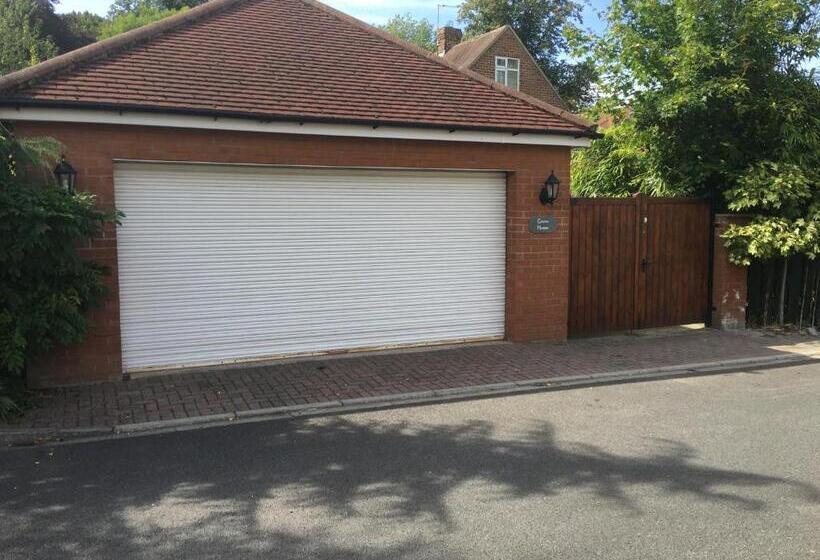 Grove House Bed & Breakfast