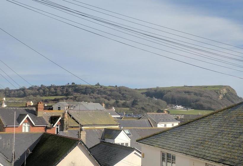 Holmleigh House Bed And Breakfast