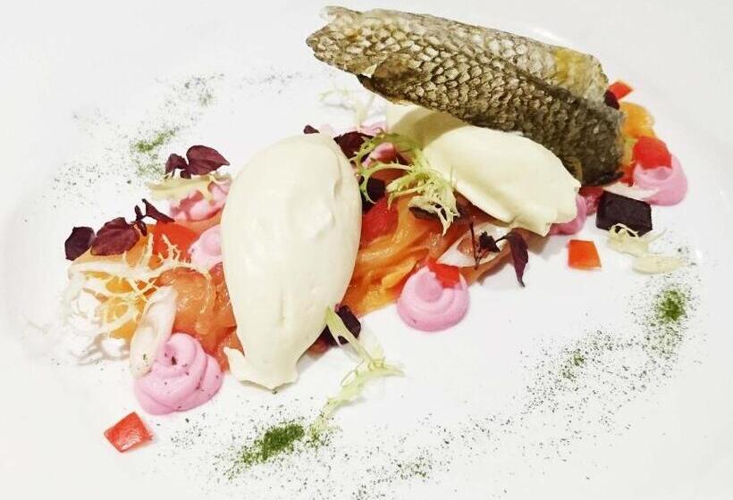 Отель Friars Wynd