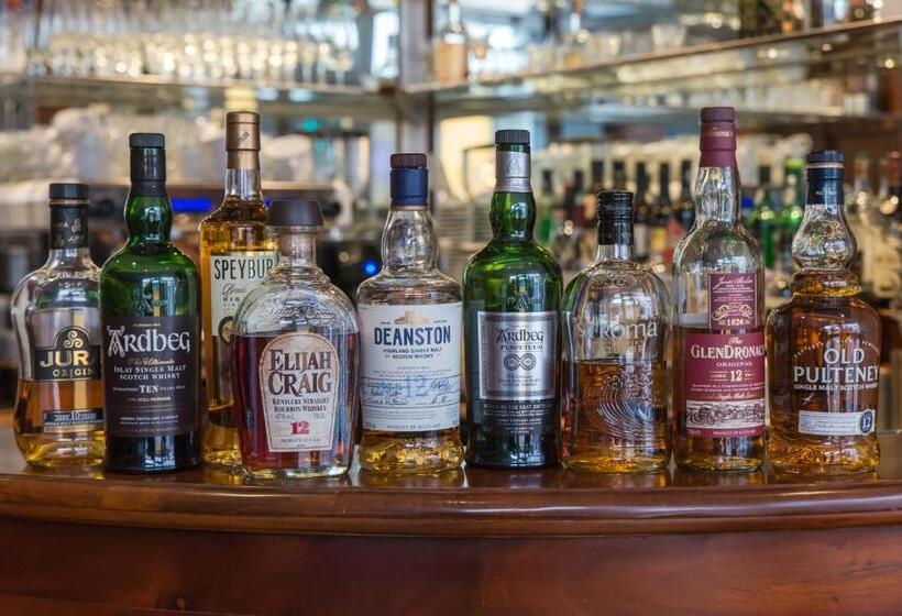 Отель Friars Wynd