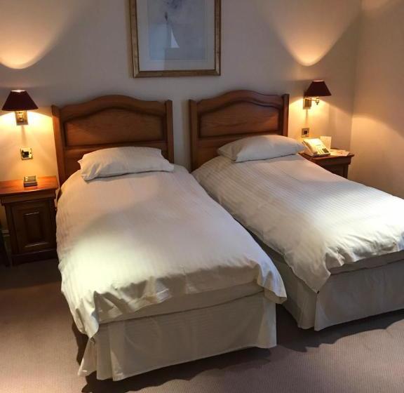 בית מלון כפרי Regency