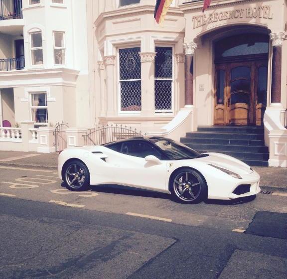 בית מלון כפרי Regency