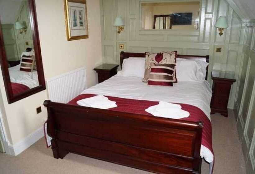 בית מלון כפרי The Angel