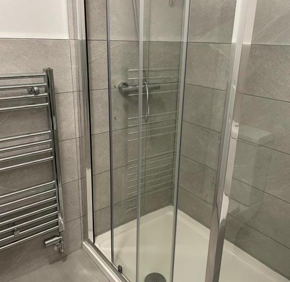 בית מלון כפרי The Banks Of Ury