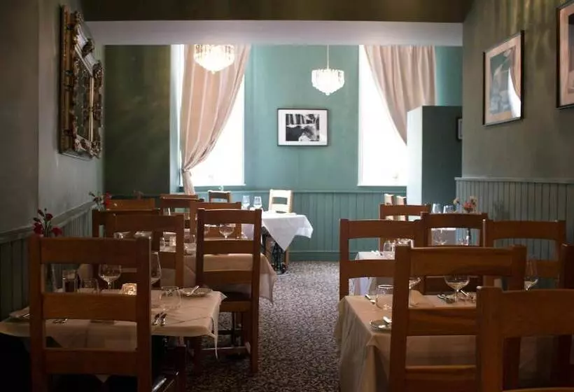 Hotelli The Capon Tree Town House