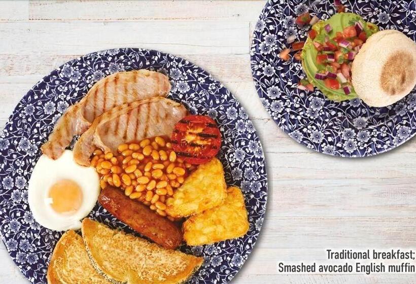 Hotel The Hatchet Inn Wetherspoon