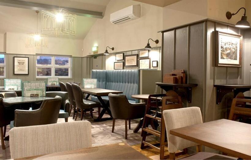 בית מלון כפרי The Saltoun Inn