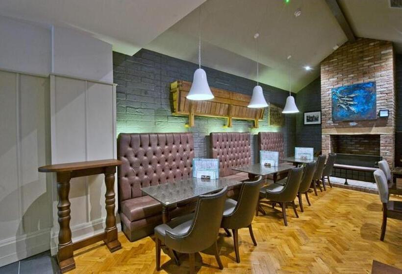 בית מלון כפרי The Saltoun Inn